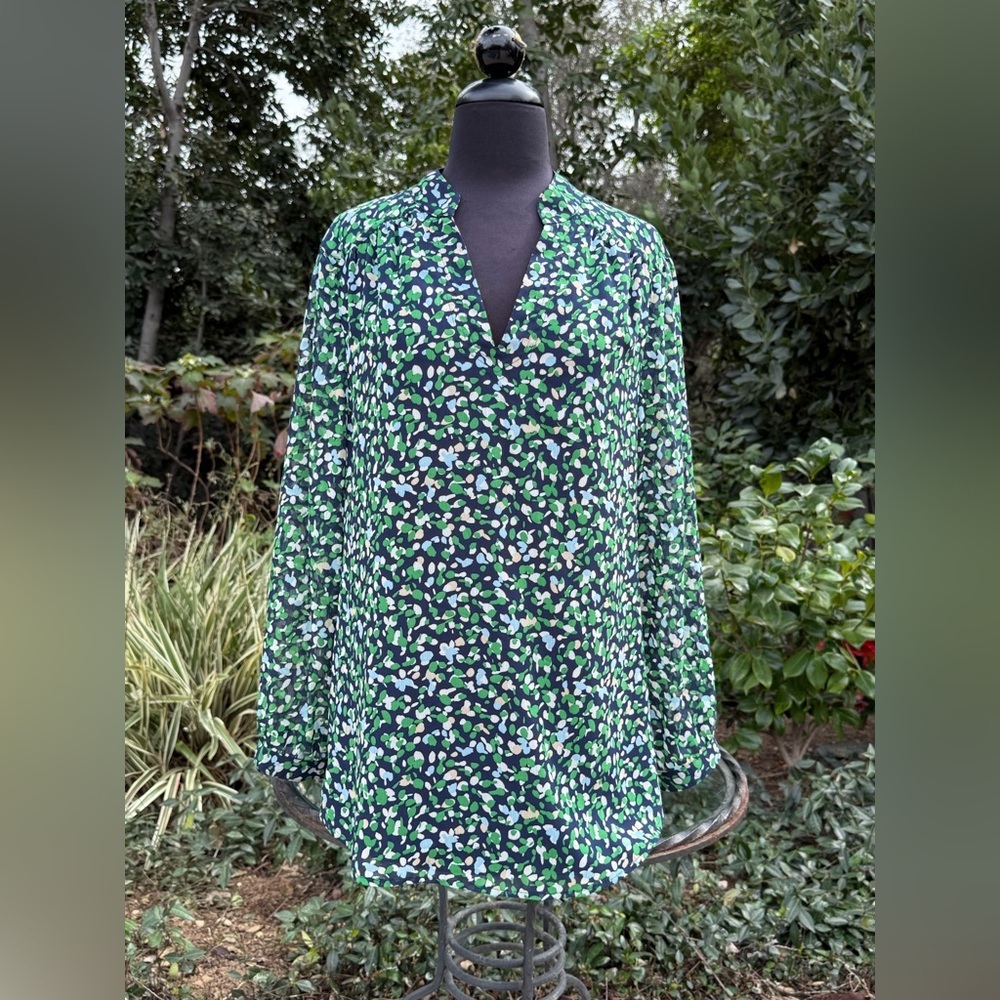 Chico's "abstract dot-print" blouse - size Chico's size 2